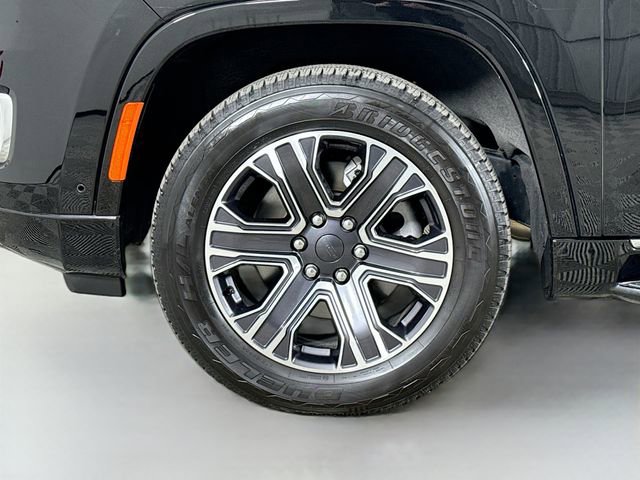 Used 2024 Jeep Wagoneer 4WD w/ Premium Group I image 33