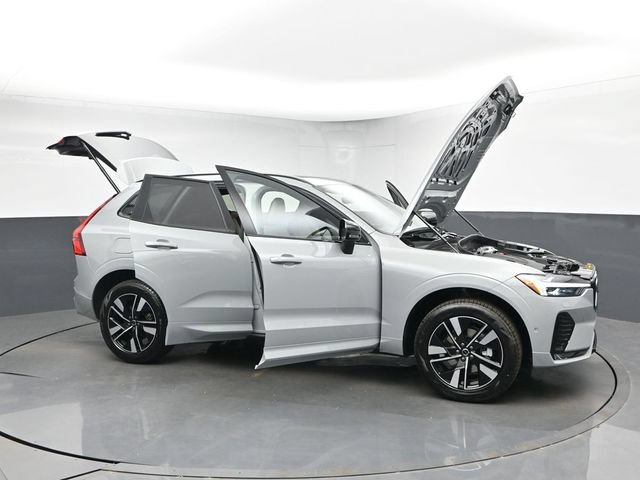 New 2026 Volvo XC60 B5 Plus w/ Protection Package Premier AWD/4WD image 53