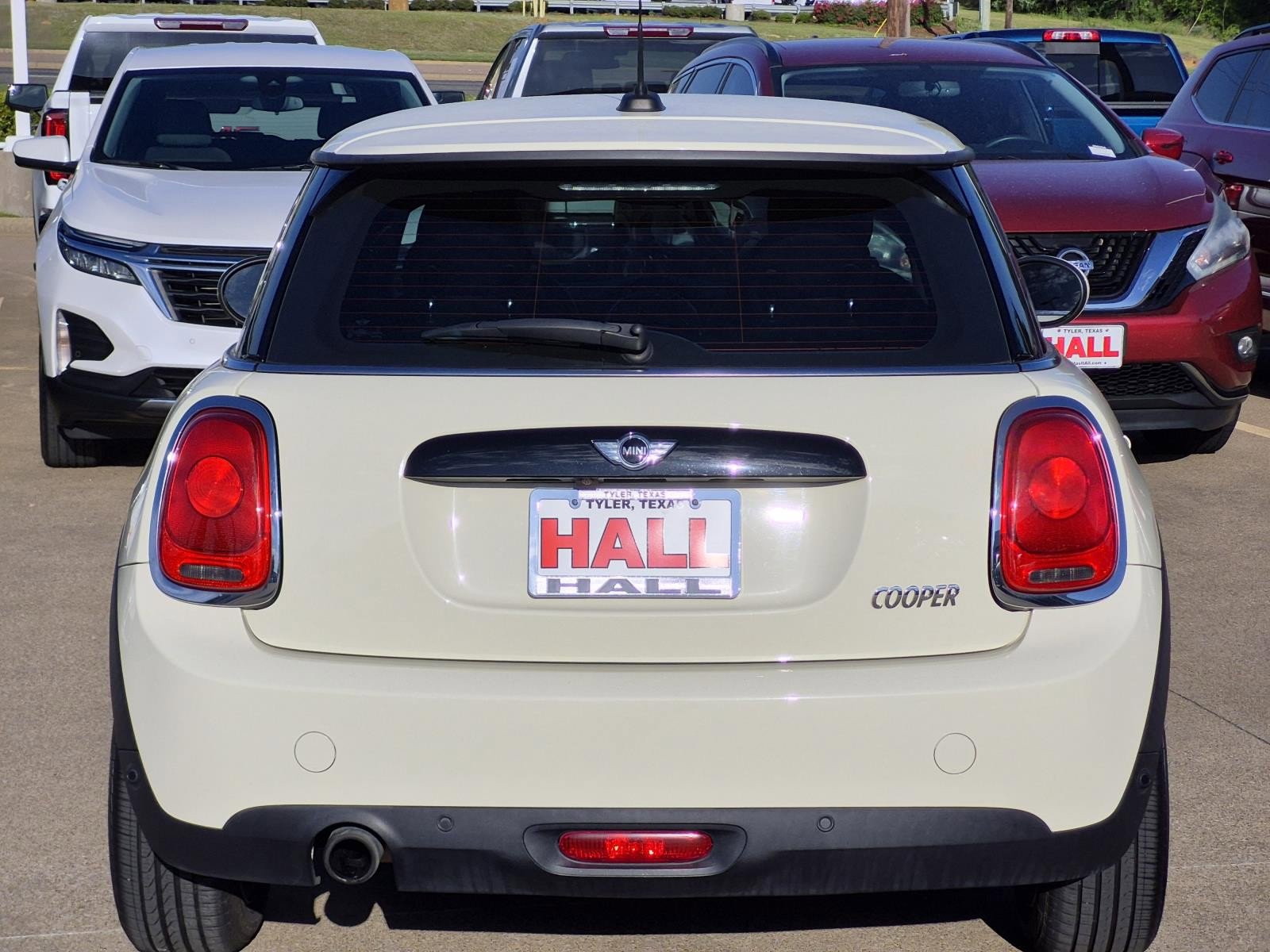 Used 2018 MINI Cooper 2-Door Hardtop FWD image 6