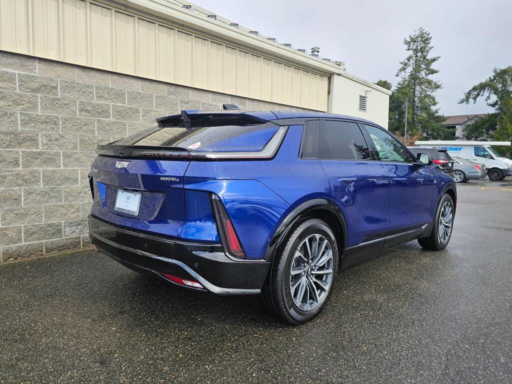 Certified 2025 Cadillac Lyriq Sport image 8