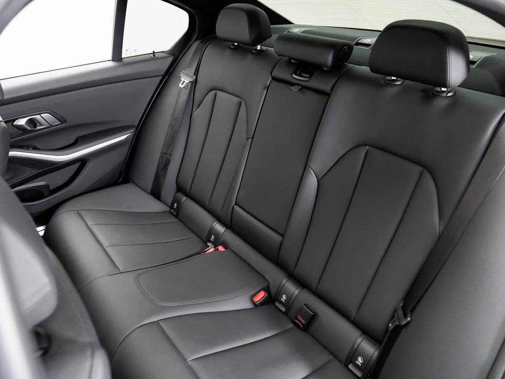 Used 2020 BMW 330i xDrive Sedan w/ Convenience Package image 25