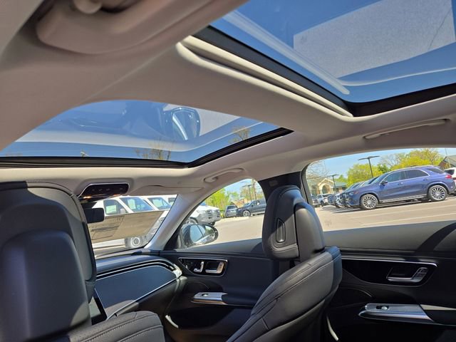 New 2026 Mercedes-Benz E 350 4MATIC Sedan image 26