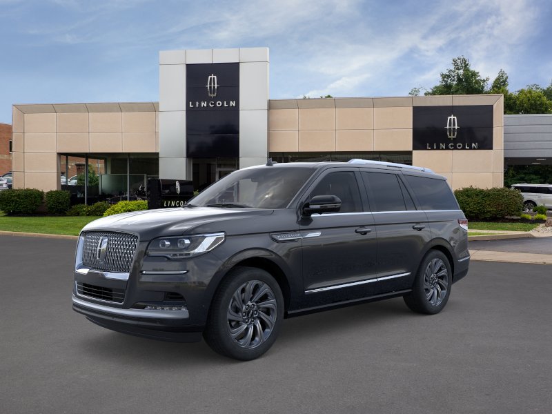 New 2024 Lincoln Navigator Reserve AWD/4WD image 2