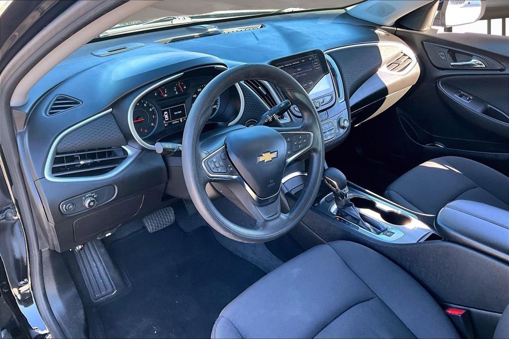 Used 2023 Chevrolet Malibu LT image 17