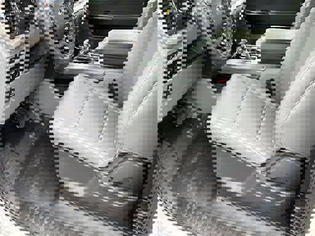 New 2023 Ford F150 Lightning Pro w/ Tow Technology Package image 10