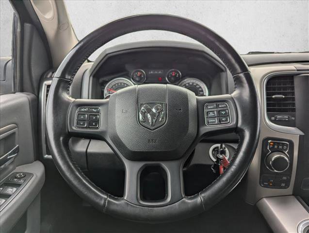 Used 2020 RAM 1500 Classic SLT w/ Luxury Group AWD/4WD image 15