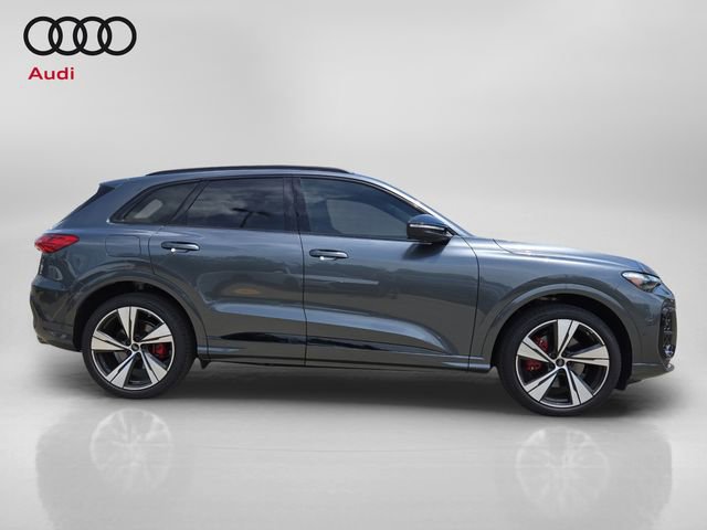 New 2025 Audi SQ5 Prestige AWD/4WD image 8