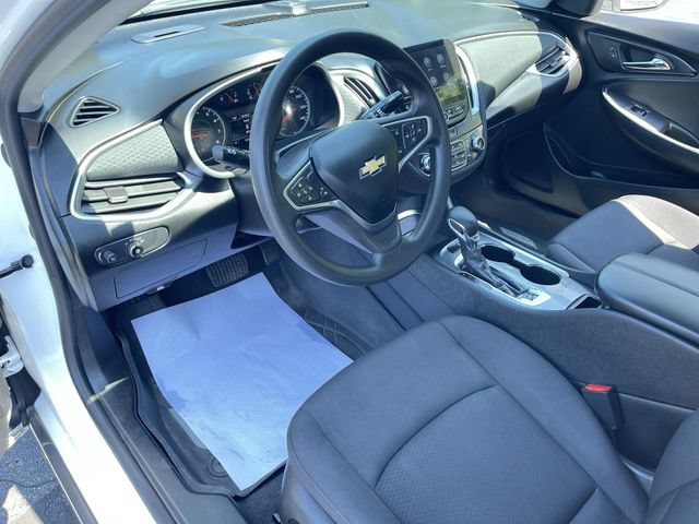 Used 2023 Chevrolet Malibu LT w/ LPO, Floor Liner Package FWD image 10