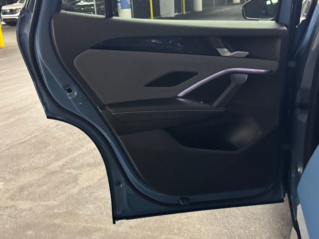 New 2025 Volkswagen Tiguan SE R-Line image 23