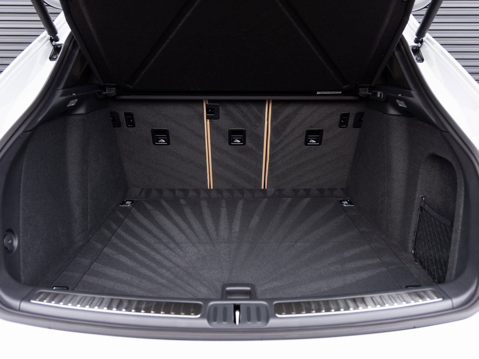 Certified 2026 Porsche Macan S image 28