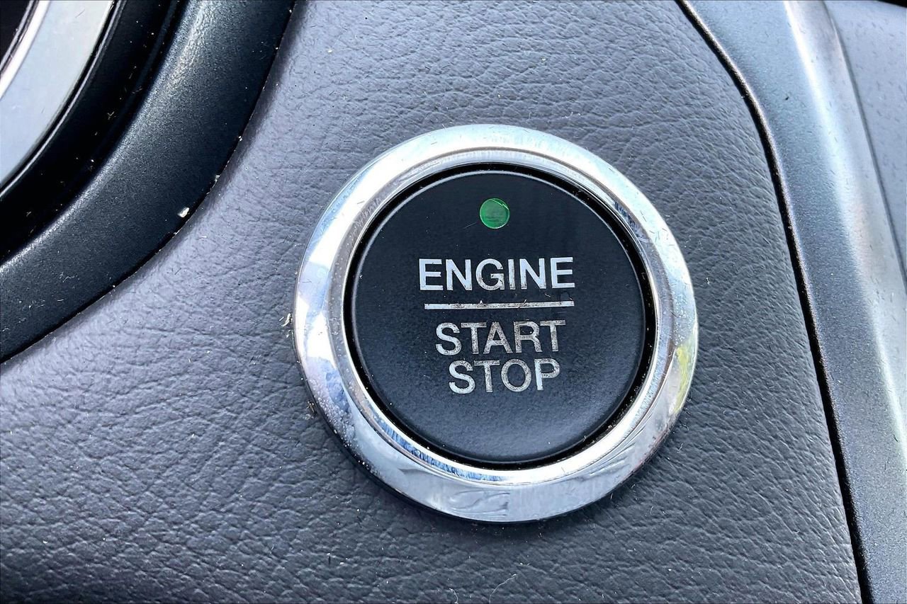 Used 2014 Ford Fusion Titanium FWD image 27