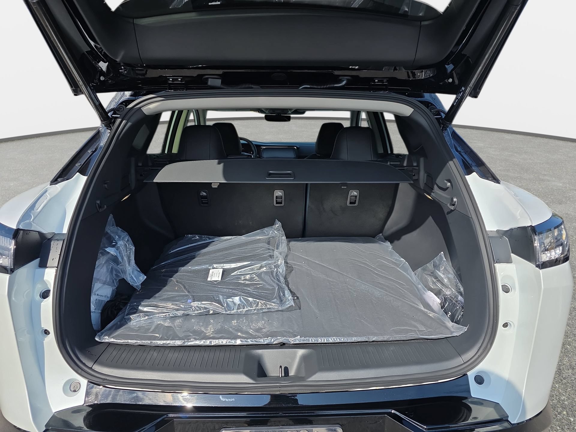 New 2026 Nissan Murano Platinum w/ Cargo Package AWD/4WD image 12