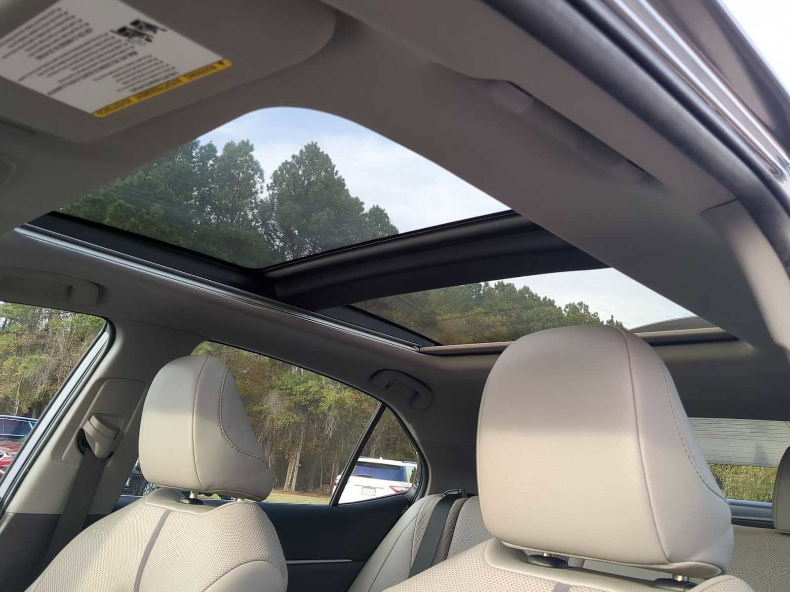 Used 2022 Toyota Camry XSE w/ Navigation Package image 23