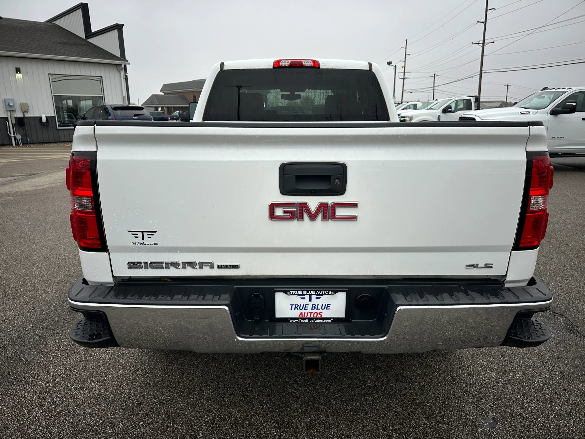 Used 2019 GMC Sierra 1500 SLE w/ SLE Value Package image 3