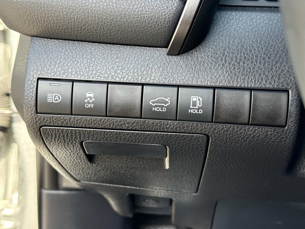 Used 2021 Toyota Camry SE w/ Convenience Package FWD image 42