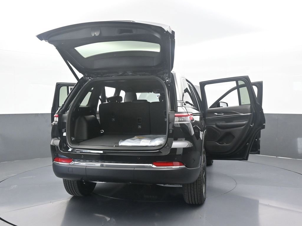 Used 2025 Jeep Grand Cherokee Limited image 63