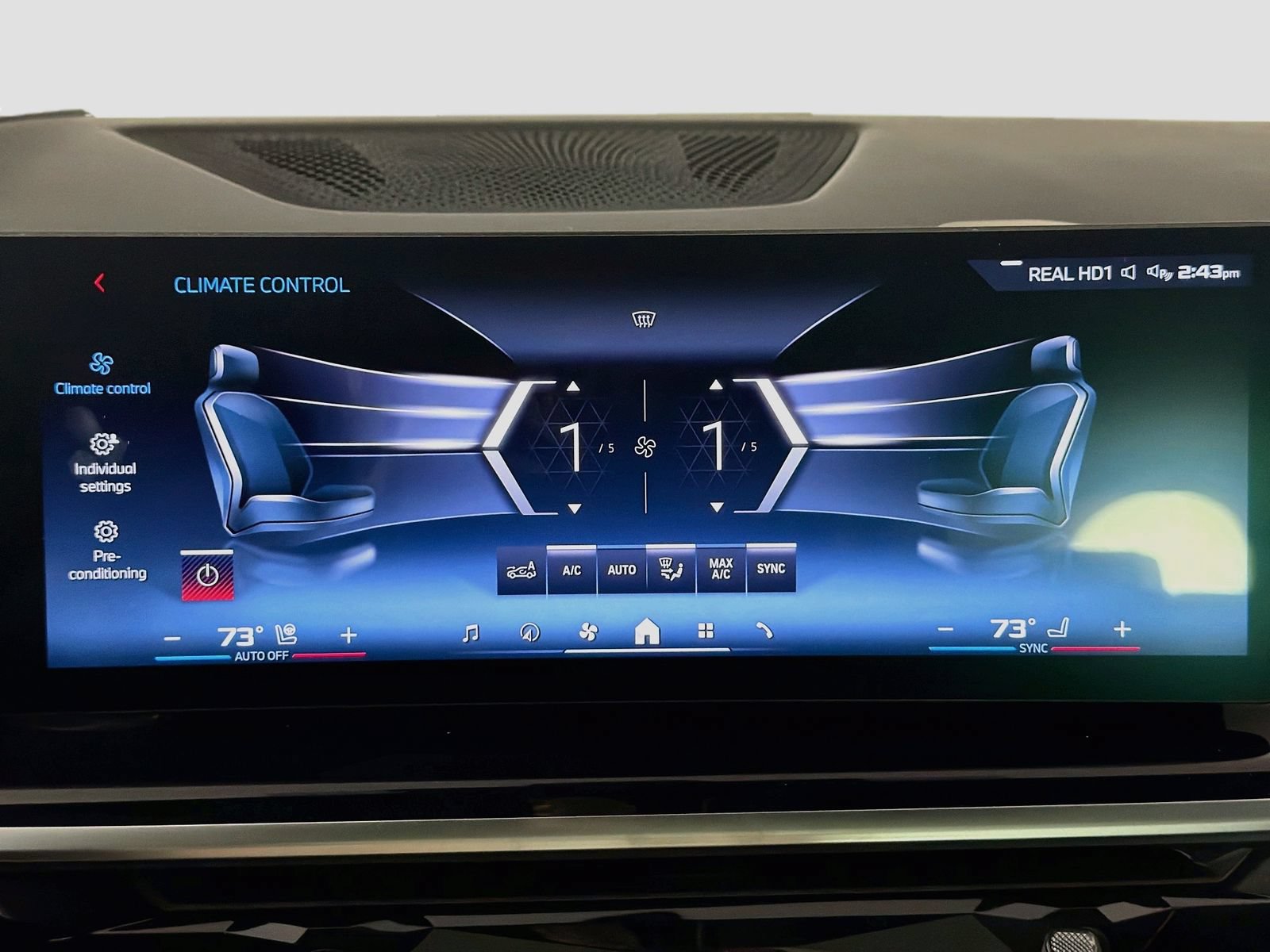 Used 2027 BMW X6 M60i AWD/4WD image 16