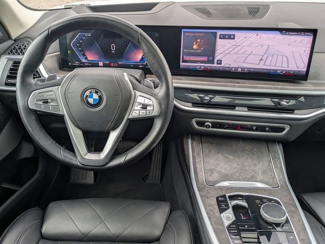Used 2024 BMW X7 xDrive40i image 27