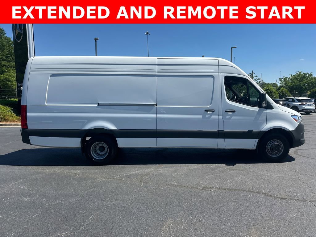 Used 2025 Mercedes-Benz Sprinter 3500 image 8