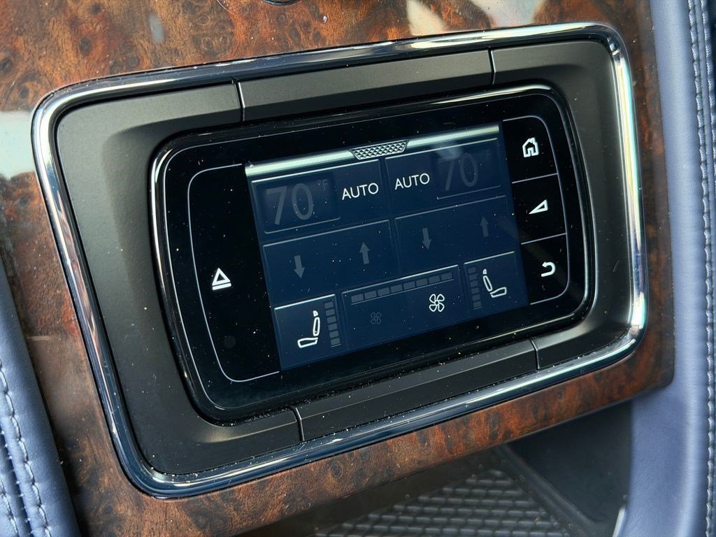 Certified 2018 Bentley Flying Spur V8 AWD/4WD image 36