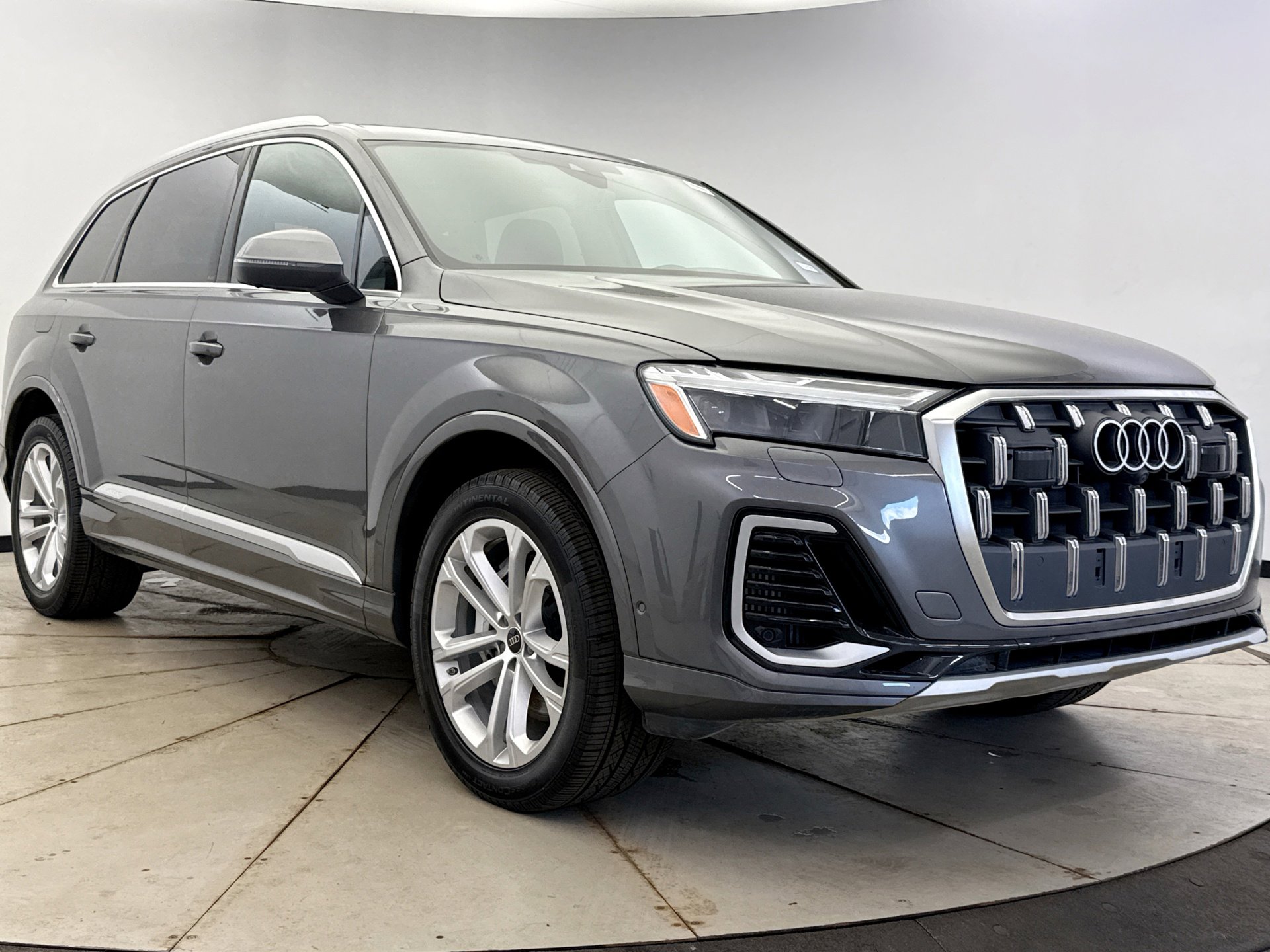Used 2025 Audi Q7 3.0T Premium Plus AWD/4WD image 7