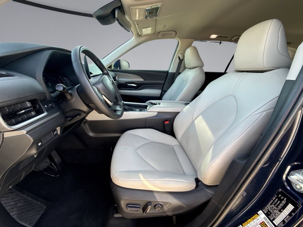 Used 2024 Toyota Grand Highlander FWD image 30