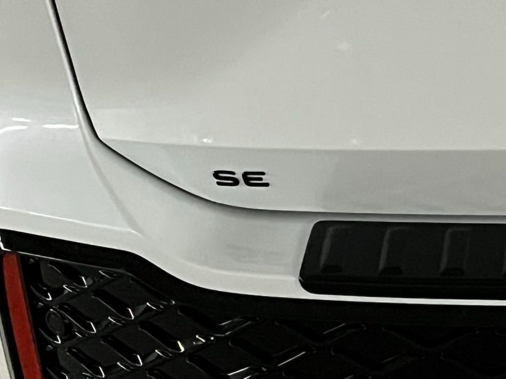 New 2025 Volkswagen Tiguan SE R-Line image 38