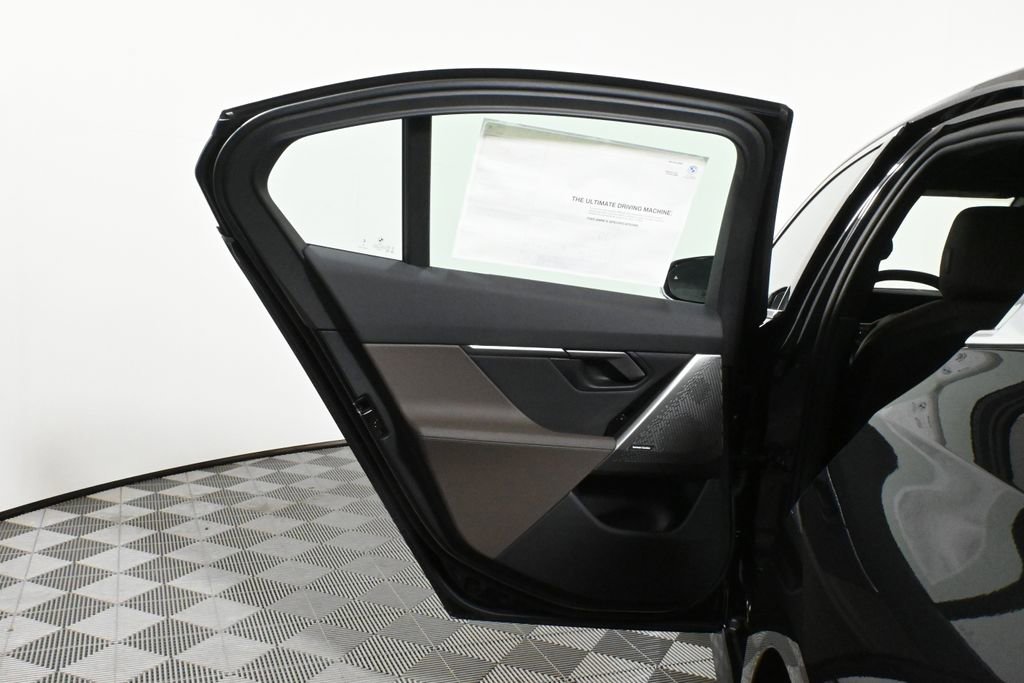 Used 2026 BMW 530i xDrive w/ Premium Package image 33