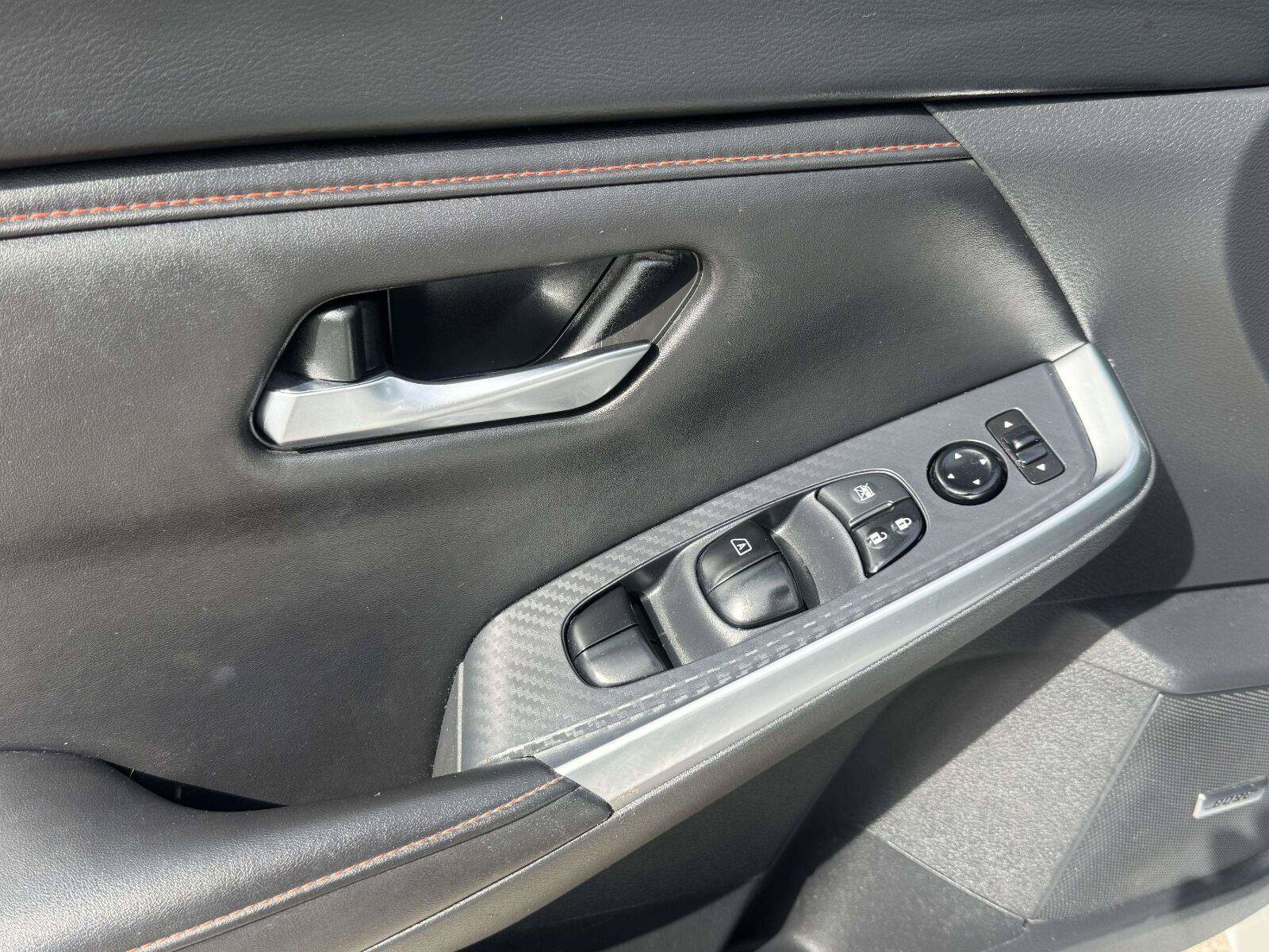 Used 2024 Nissan Sentra SR w/ SR Premium Package FWD image 19