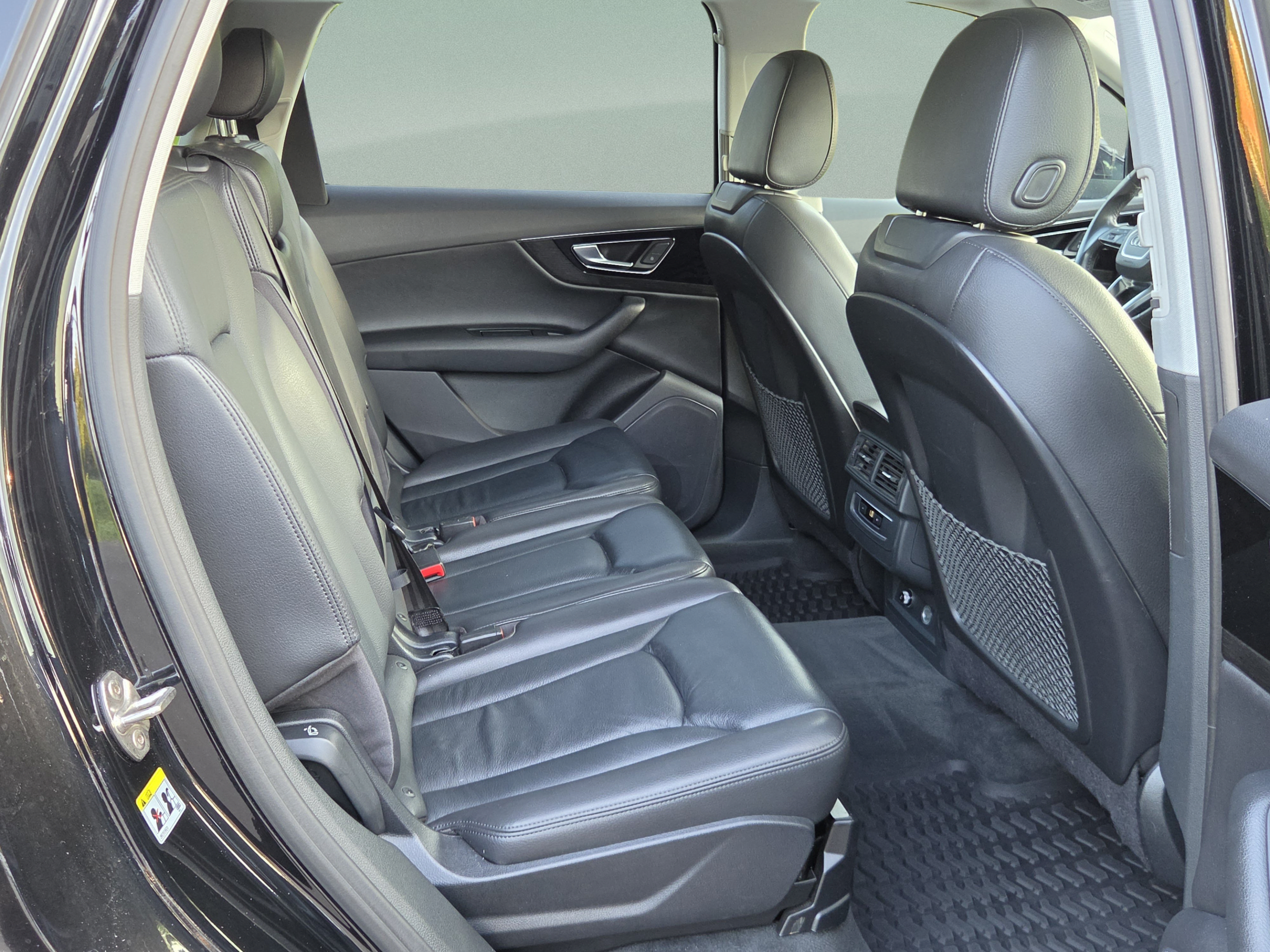Used 2019 Audi Q7 3.0T Premium AWD/4WD image 18