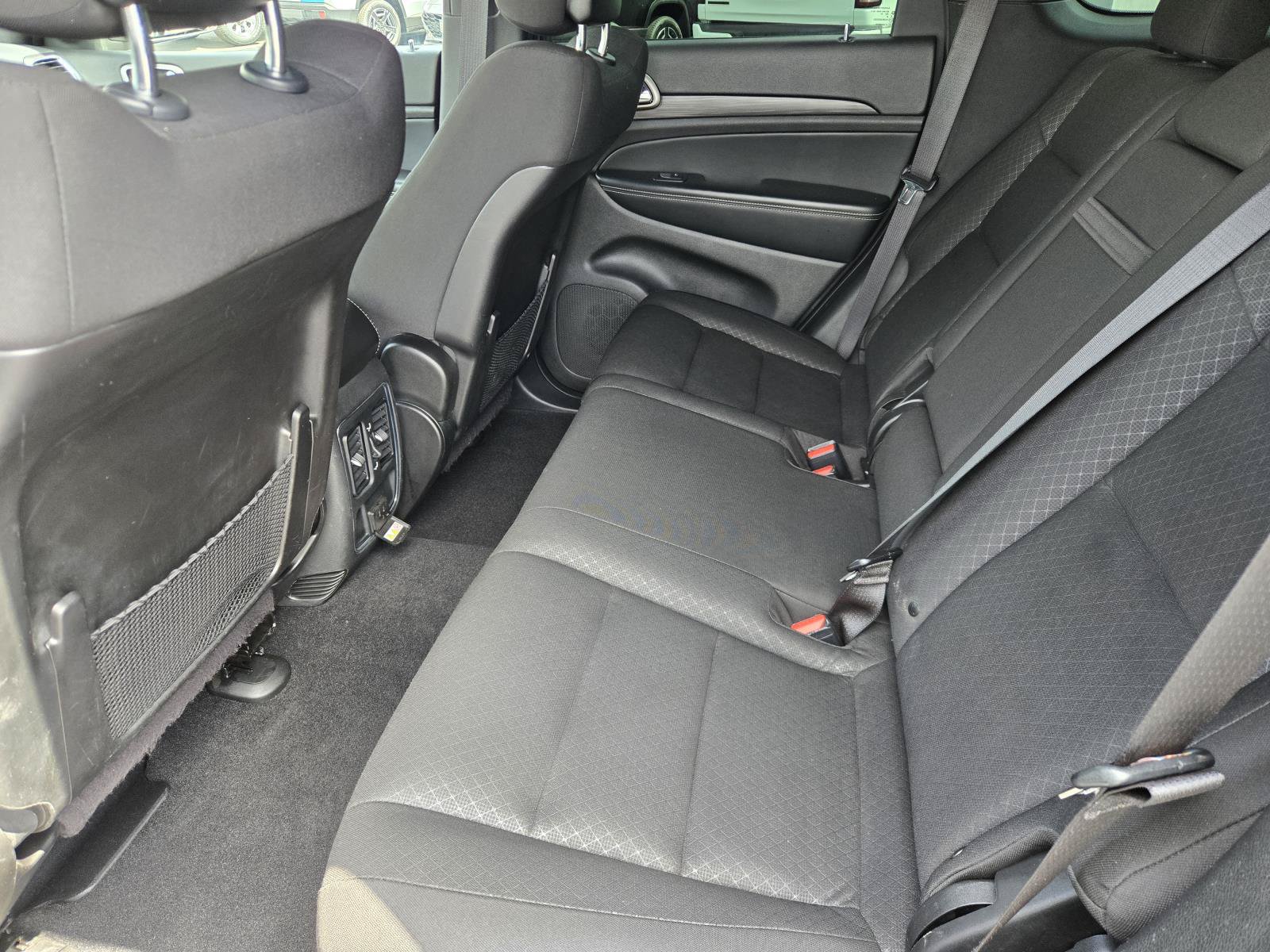 Used 2021 Jeep Grand Cherokee Freedom Edition RWD image 26