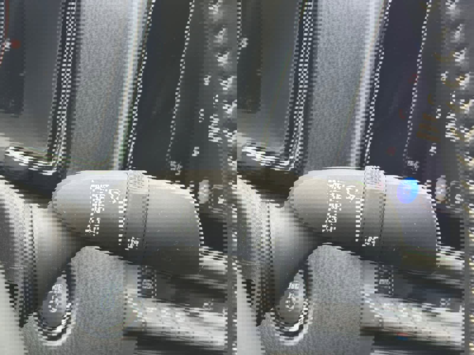 Used 2025 Toyota Camry SE image 18