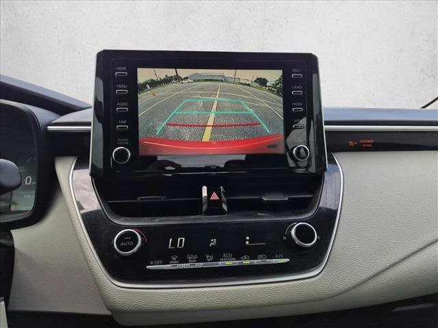 Used 2020 Toyota Corolla LE FWD image 14