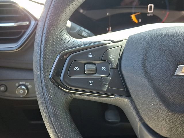 Used 2025 Chevrolet TrailBlazer LT AWD/4WD image 23
