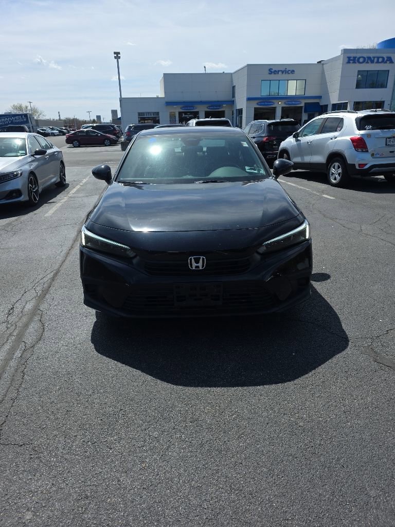 Used 2023 Honda Civic Sport image 2