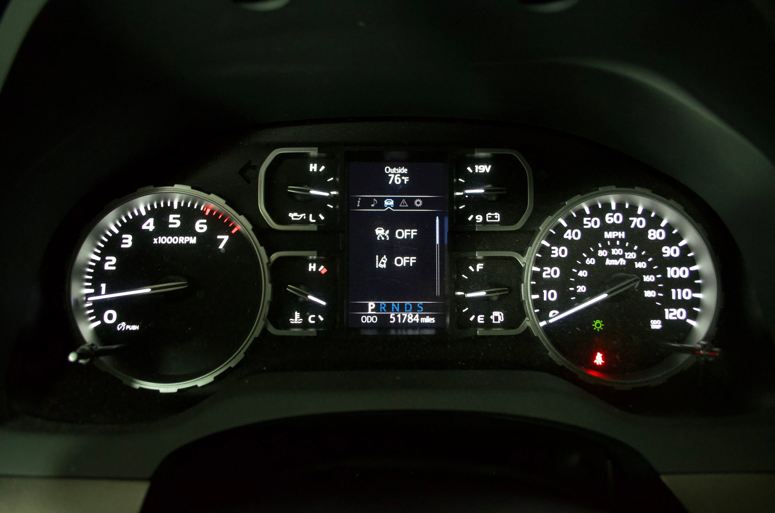 Used 2020 Toyota Tundra SR5 w/ SR5 Upgrade Package AWD/4WD image 15