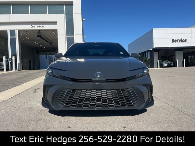 Used 2026 Toyota Camry SE image 2