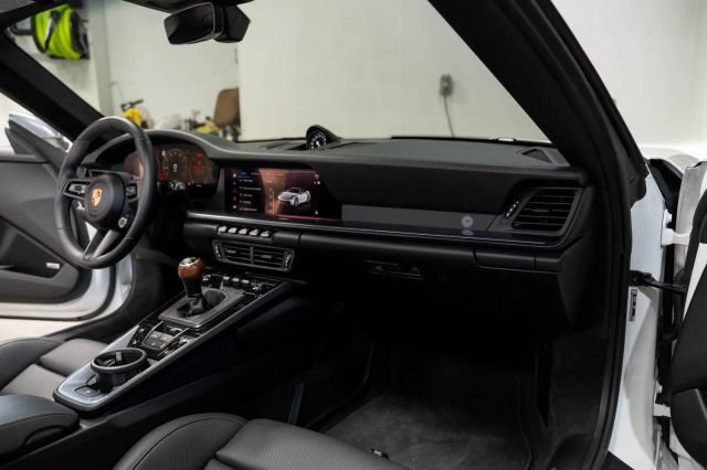 Used 2025 Porsche 911 Carrera T RWD image 16