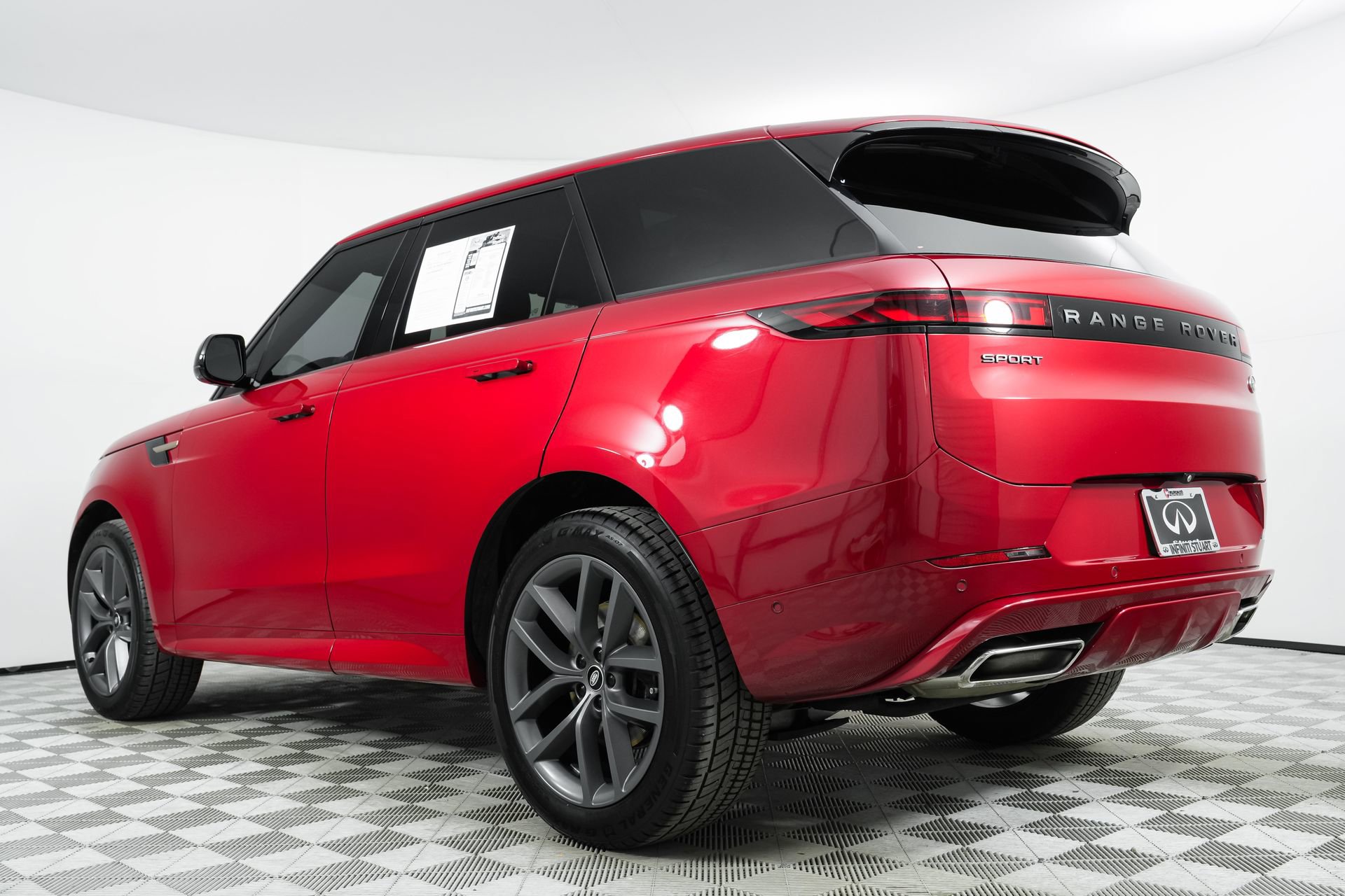 Used 2023 Land Rover Range Rover Sport SE Dynamic AWD/4WD image 16