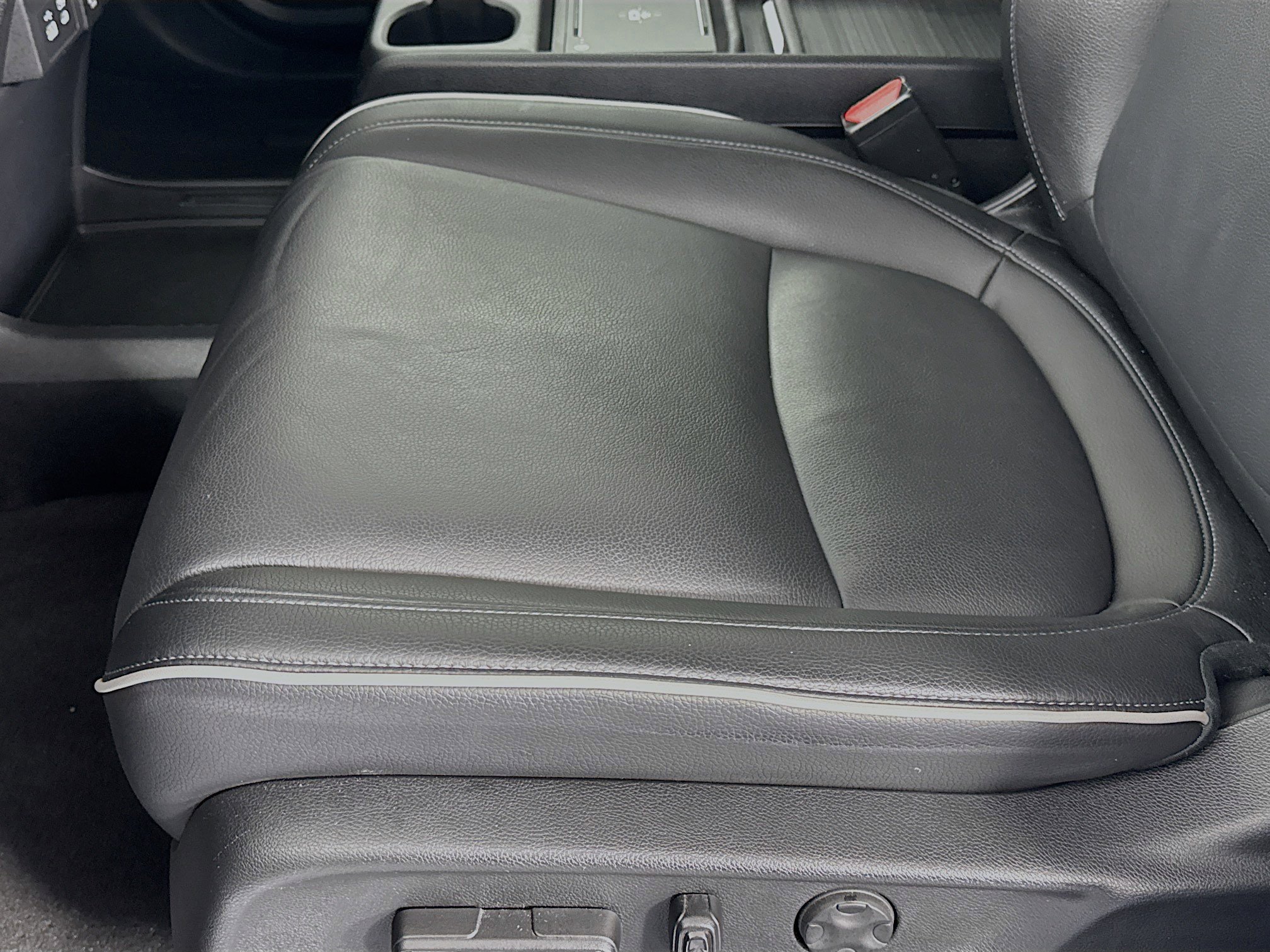 Certified 2025 Honda Odyssey Touring image 19