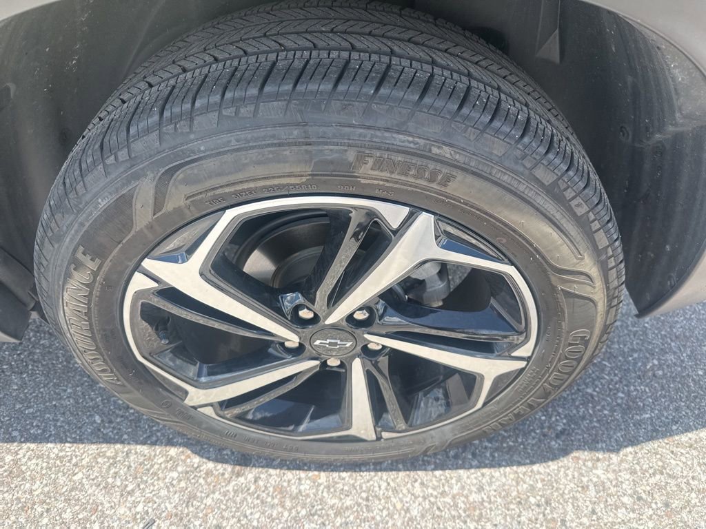 Used 2023 Chevrolet TrailBlazer RS w/ Convenience Package FWD image 11