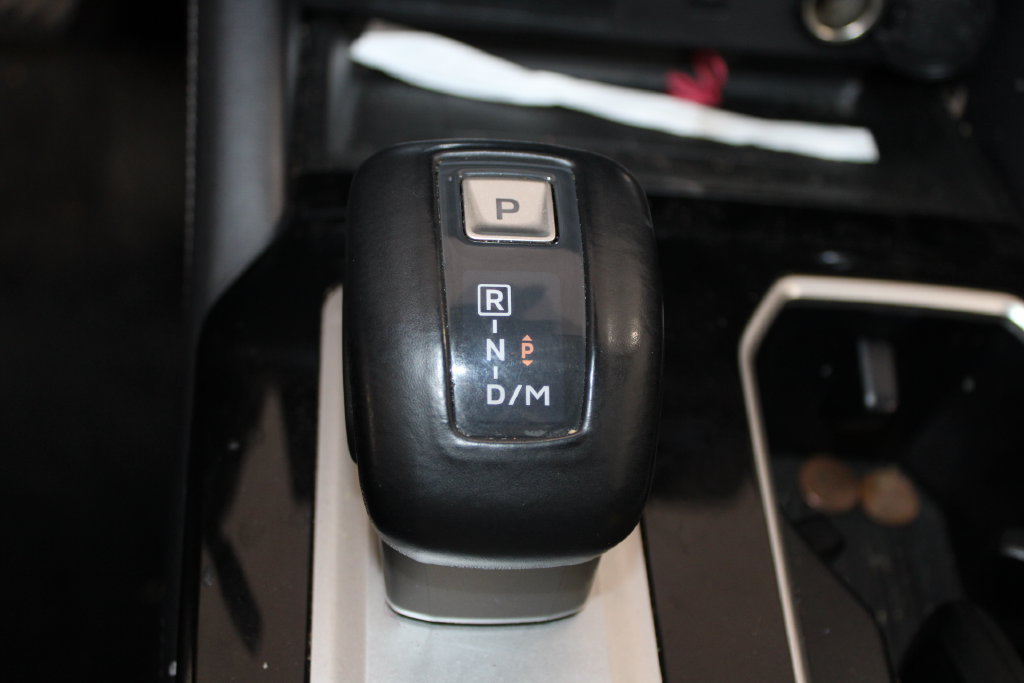 Used 2025 Mitsubishi Outlander SE FWD image 28