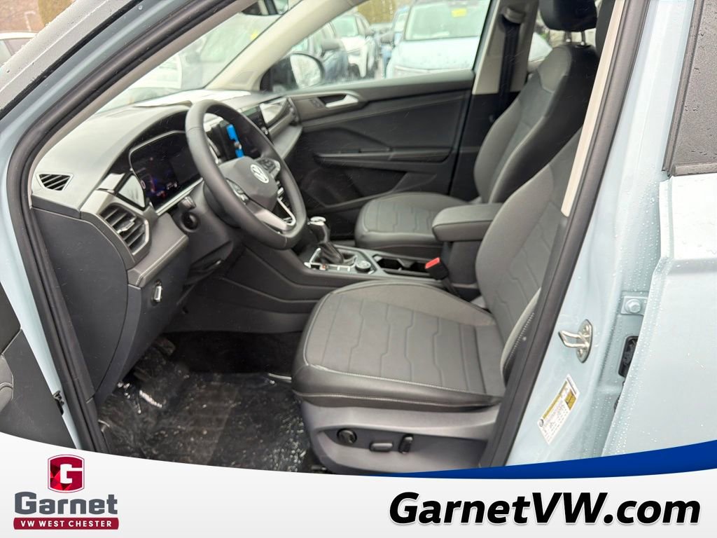 New 2026 Volkswagen Taos SE image 9