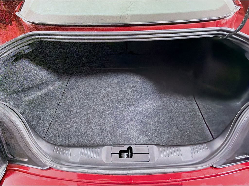 Used 2017 Ford Mustang Coupe RWD image 24