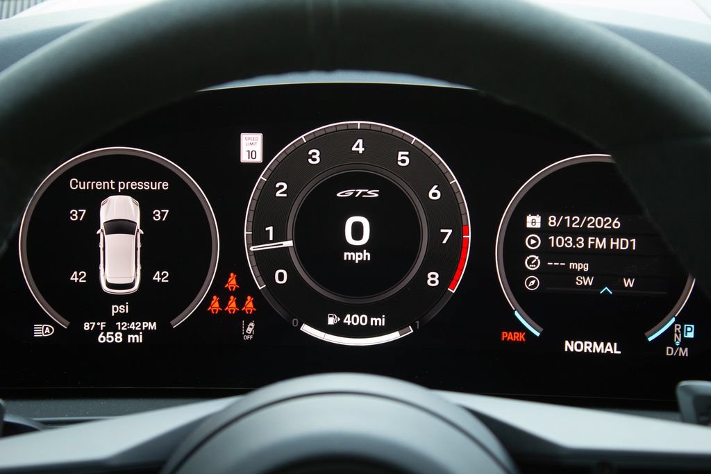 Used 2026 Porsche Cayenne GTS AWD/4WD image 15