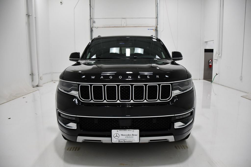 Used 2022 Jeep Wagoneer Series II w/ Flexible Seating Group image 2