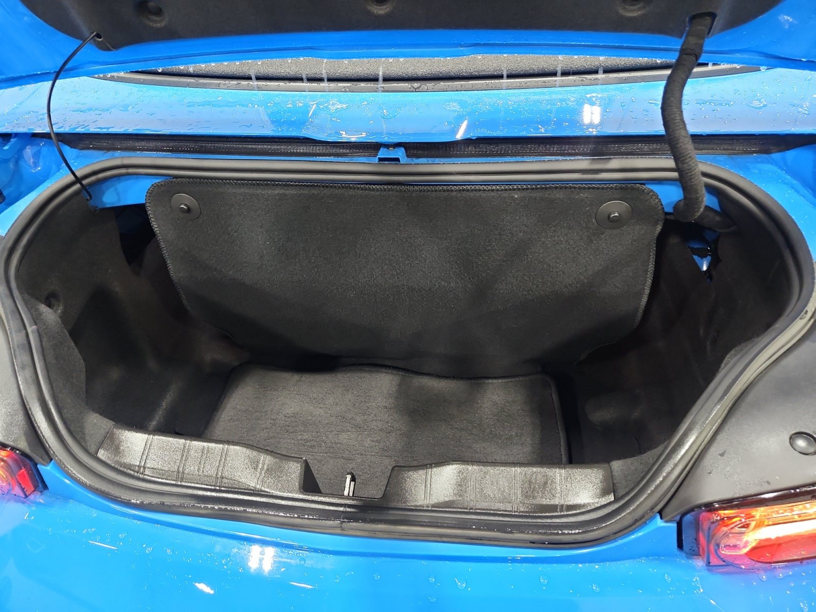 Used 2023 Chevrolet Camaro LT w/ RS Package RWD image 16