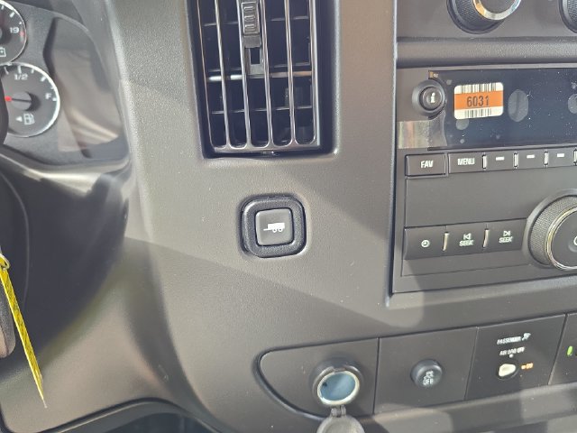 New 2025 GMC Savana 4500 w/ Power Convenience Package RWD image 17