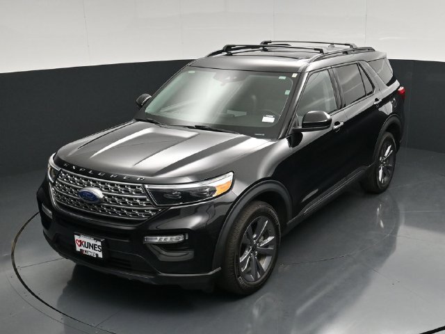 Used 2023 Ford Explorer XLT w/ XLT Sport Appearance Package AWD/4WD image 51