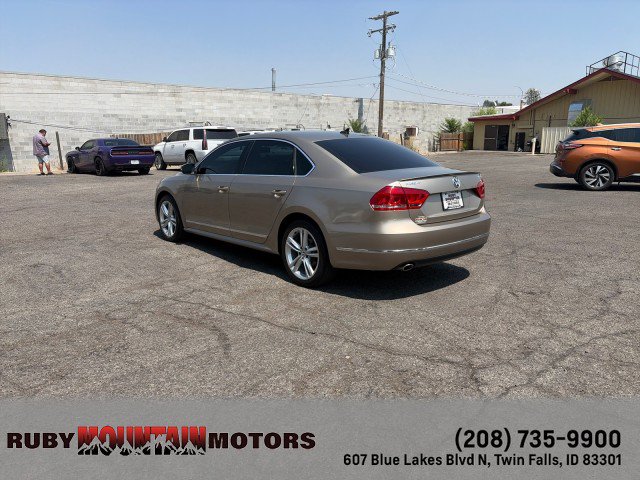 Used 2015 Volkswagen Passat TDI SEL Premium FWD image 5